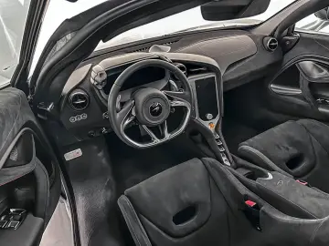McLaren 750S Coupe Performance MY27