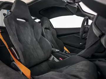 McLaren 750S Coupé Performance MY27