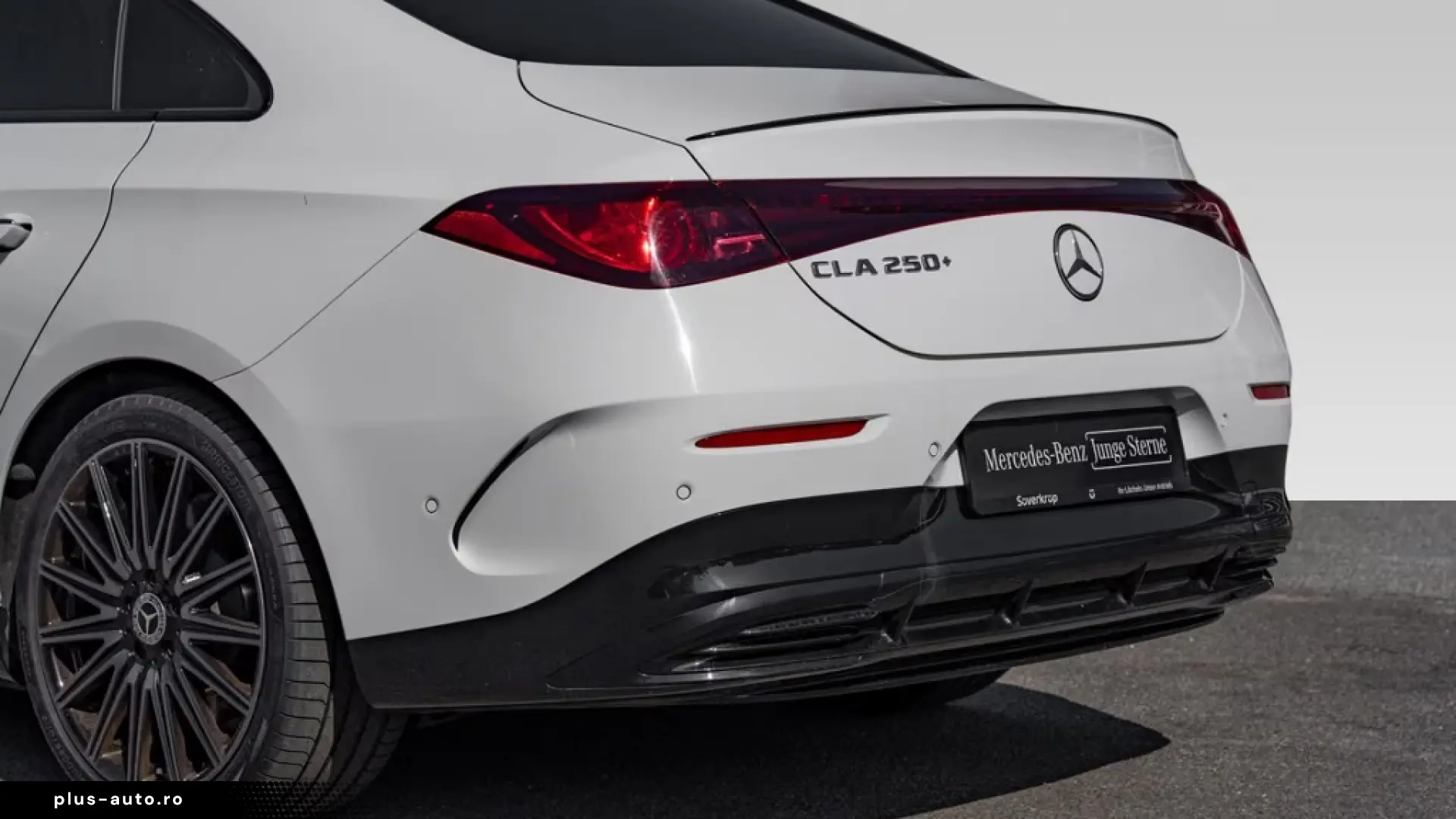 Mercedes-Benz CLA 250 - Electric