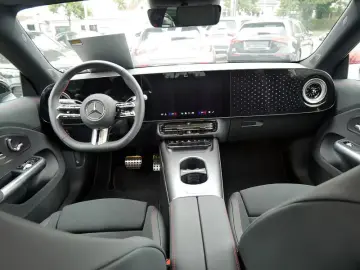 Mercedes-Benz CLA 250 - Electric