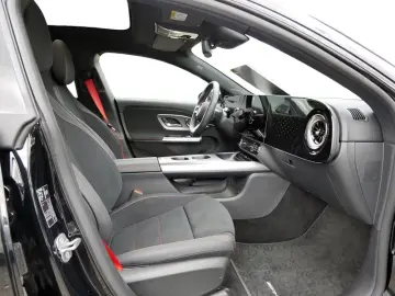 Mercedes-Benz CLA 250 - Electric