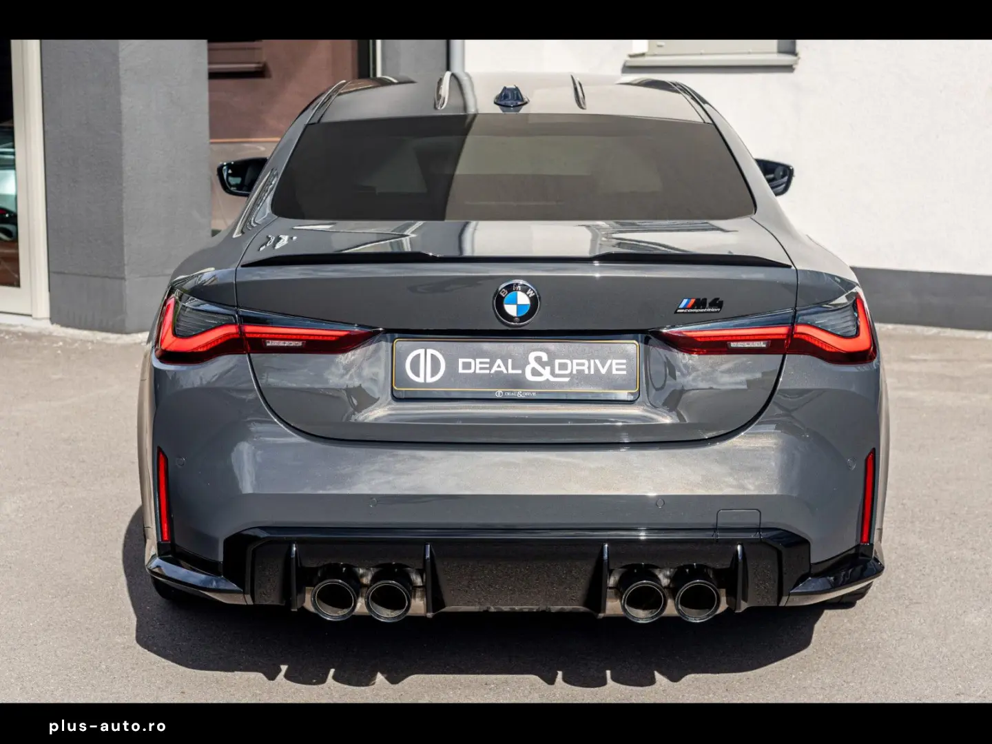 BMW M4 COMPETITION COUPE M XDRIVE DRAVITGRAU CARBON