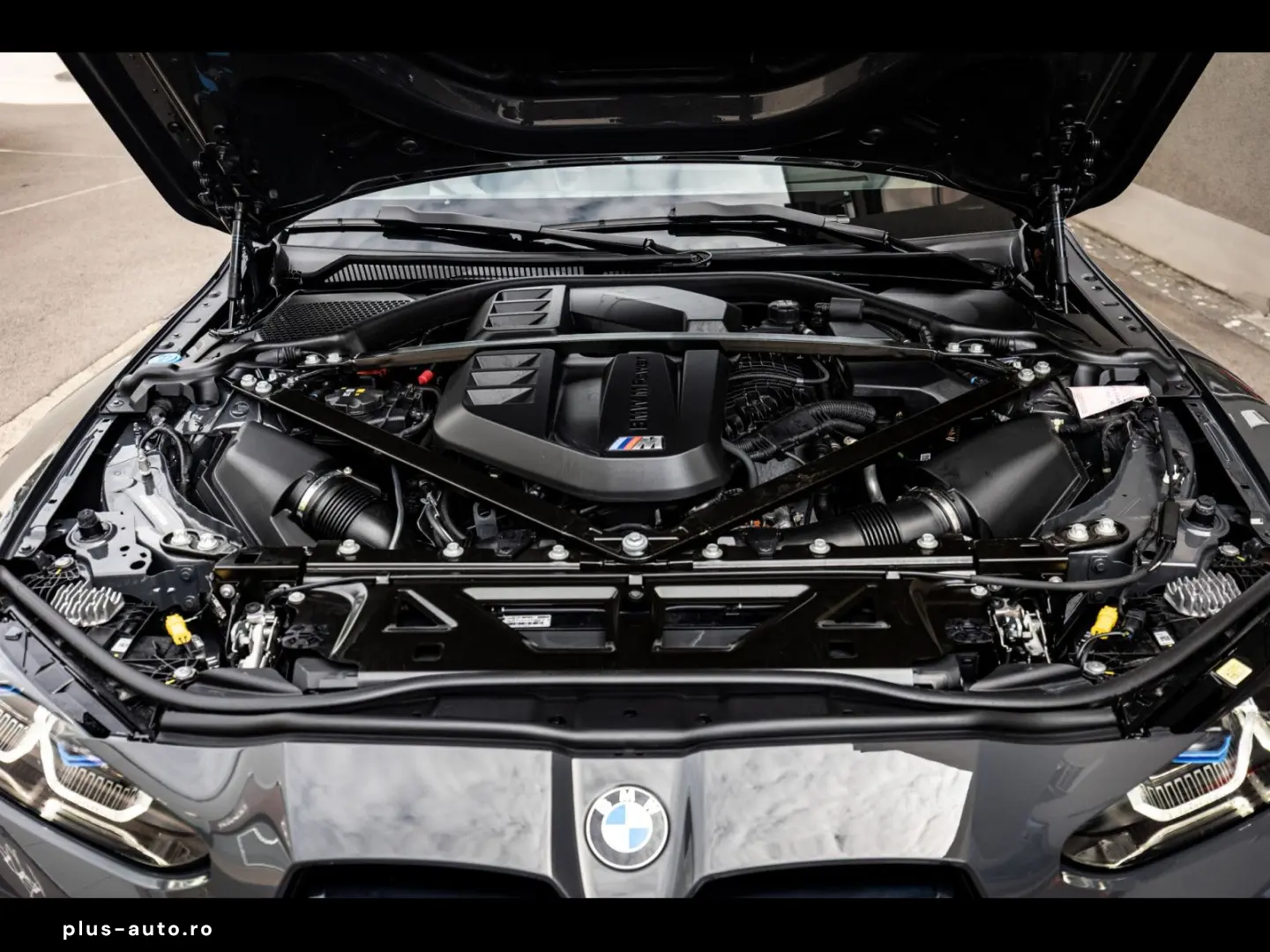 BMW M4 COMPETITION COUPE M XDRIVE DRAVITGRAU CARBON