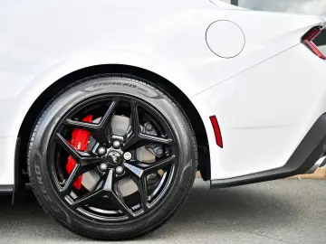 FORD Mustang 5.0 Ti-VCT V8 GT Aut. Navi  B&O  Kamera
