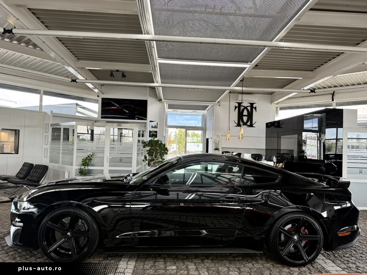FORD Mustang GT V8 Fastback Aut.   KW V3 Leder rot