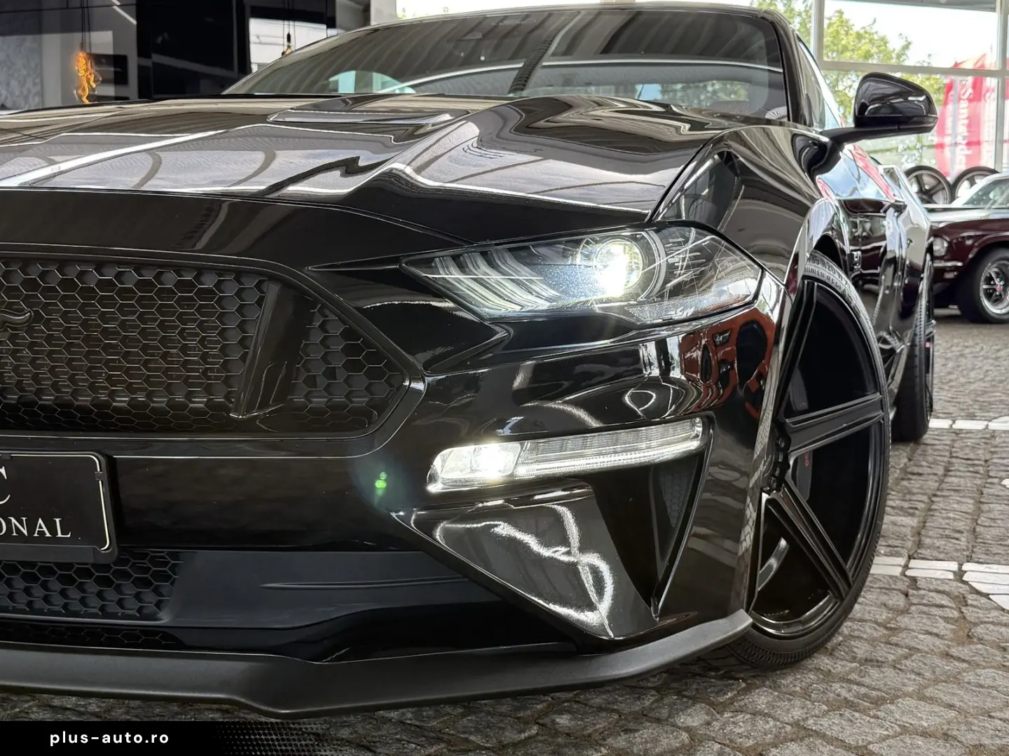 FORD Mustang GT V8 Fastback Aut.   KW V3 Leder rot