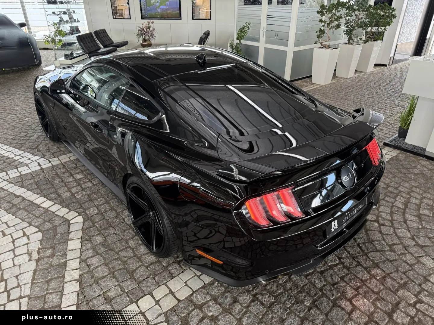 FORD Mustang GT V8 Fastback Aut.   KW V3 Leder rot