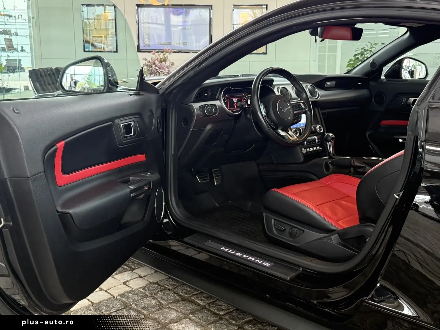 FORD Mustang GT V8 Fastback Aut.   KW V3 Leder rot