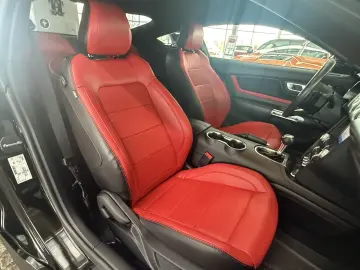FORD Mustang GT V8 Fastback Aut.   KW V3 Leder rot