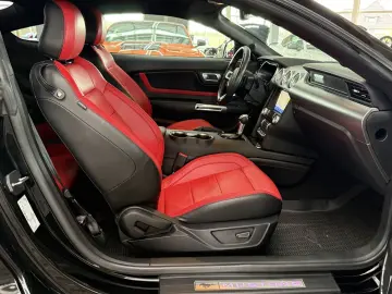 FORD Mustang GT V8 Fastback Aut.   KW V3 Leder rot