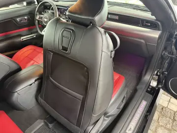 FORD Mustang GT V8 Fastback Aut.   KW V3 Leder rot