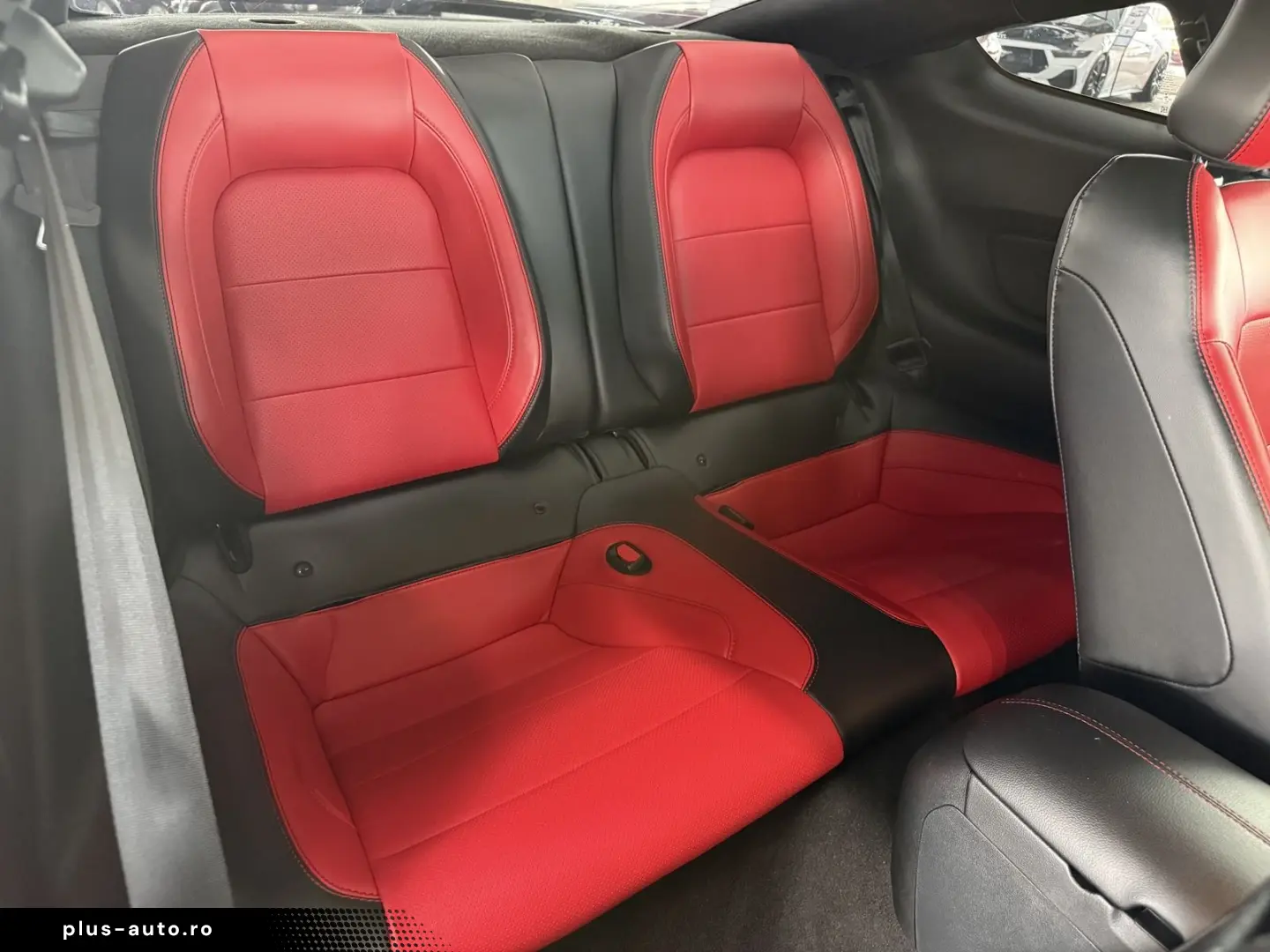 FORD Mustang GT V8 Fastback Aut.   KW V3 Leder rot