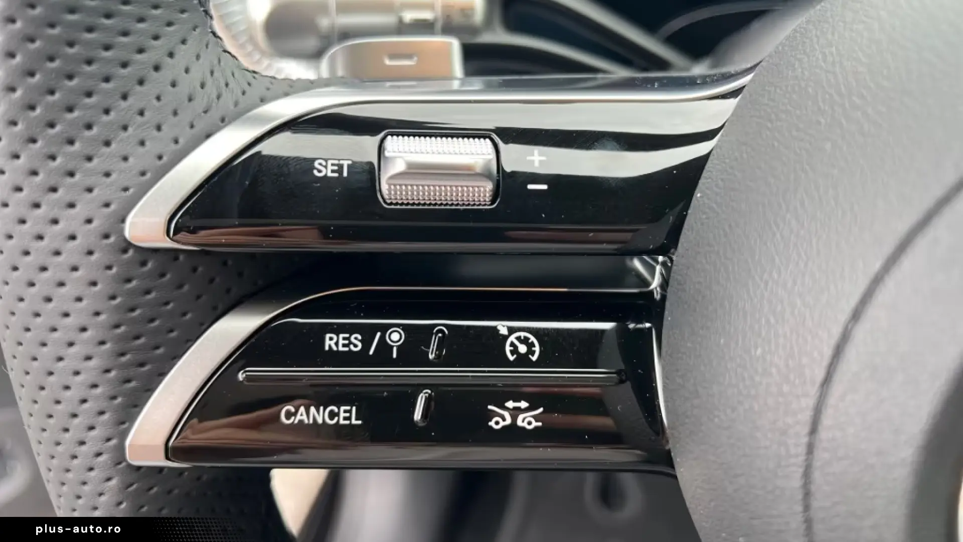 Mercedes-Benz GLC 400 - Electric