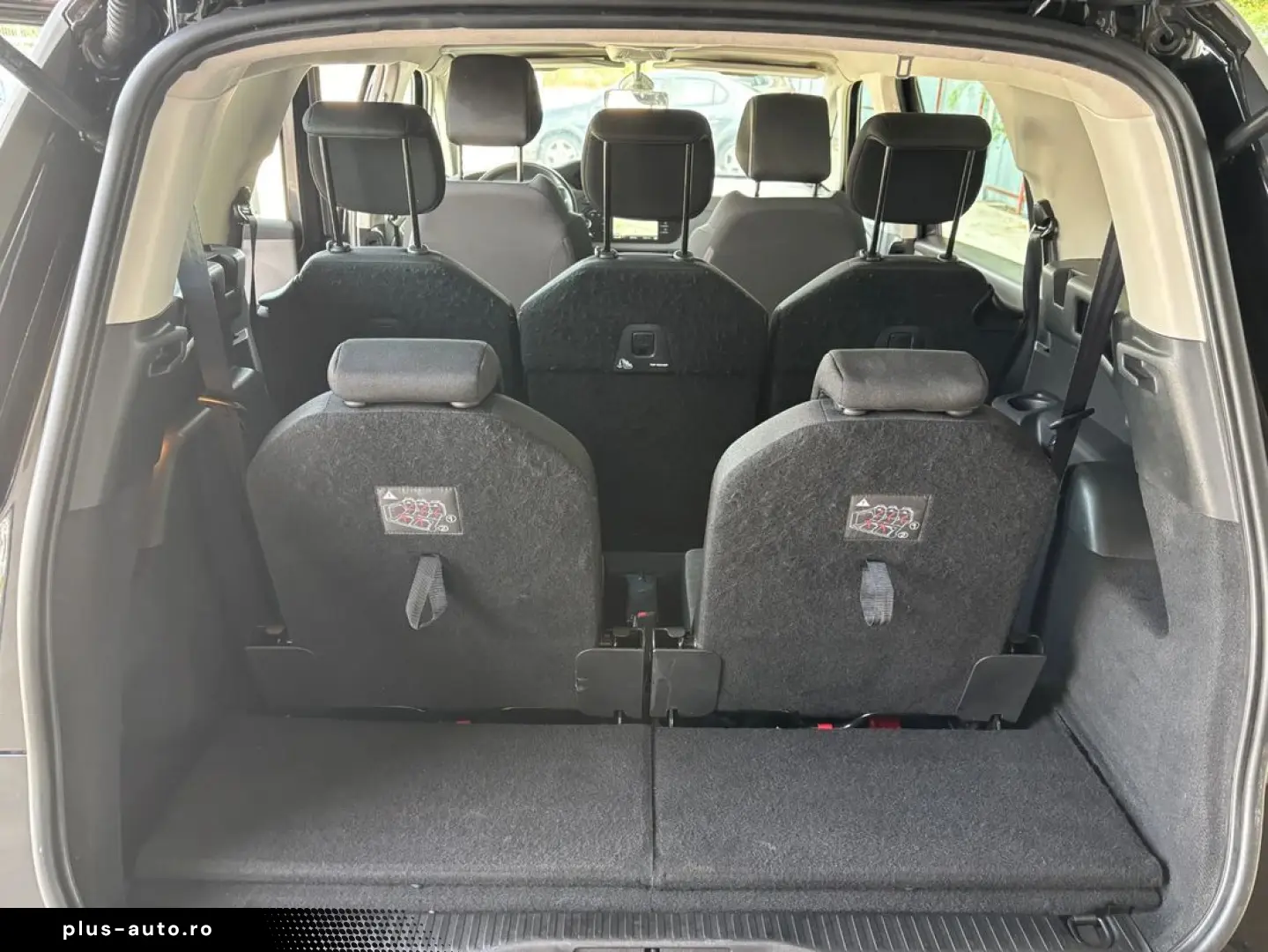Citroen C4-Grand-Space-Tourer