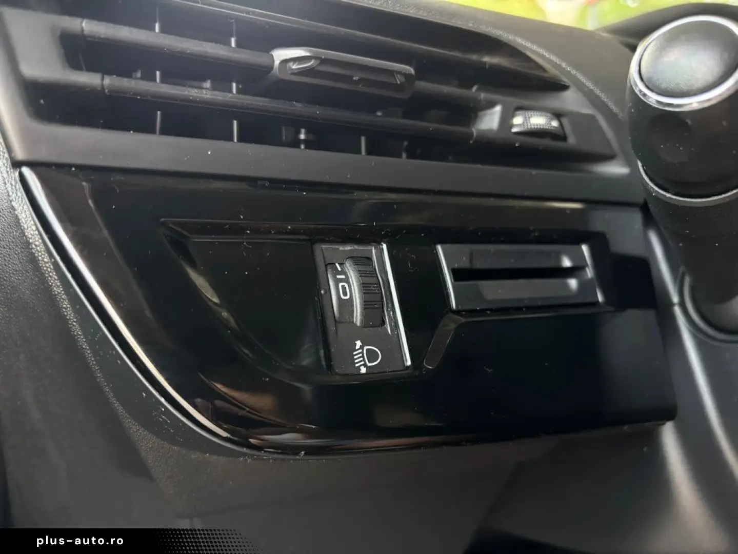 Citroen C4-Grand-Space-Tourer