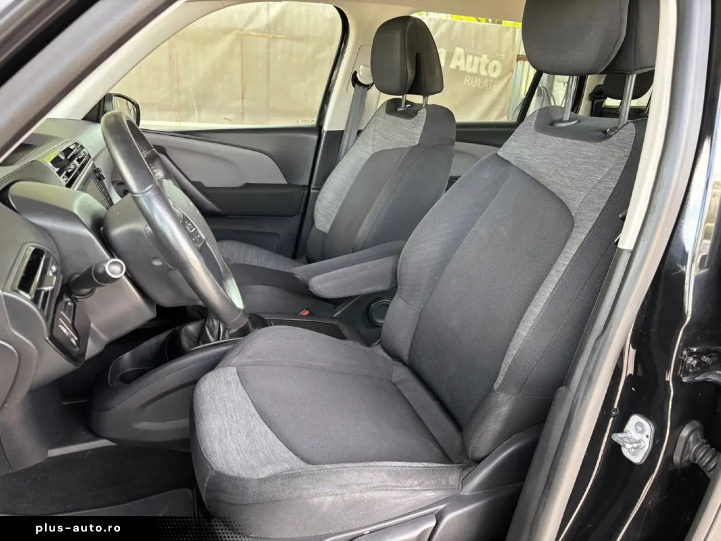 Citroen C4-Grand-Space-Tourer