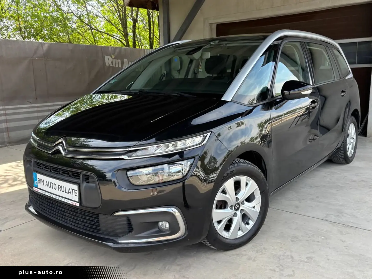 Citroen C4-Grand-Space-Tourer