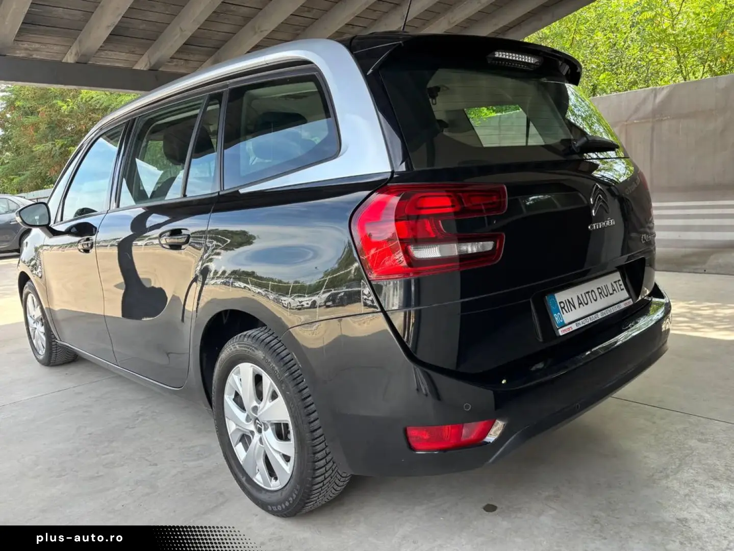 Citroen C4-Grand-Space-Tourer