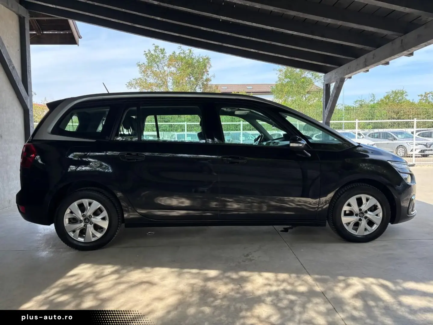 Citroen C4-Grand-Space-Tourer