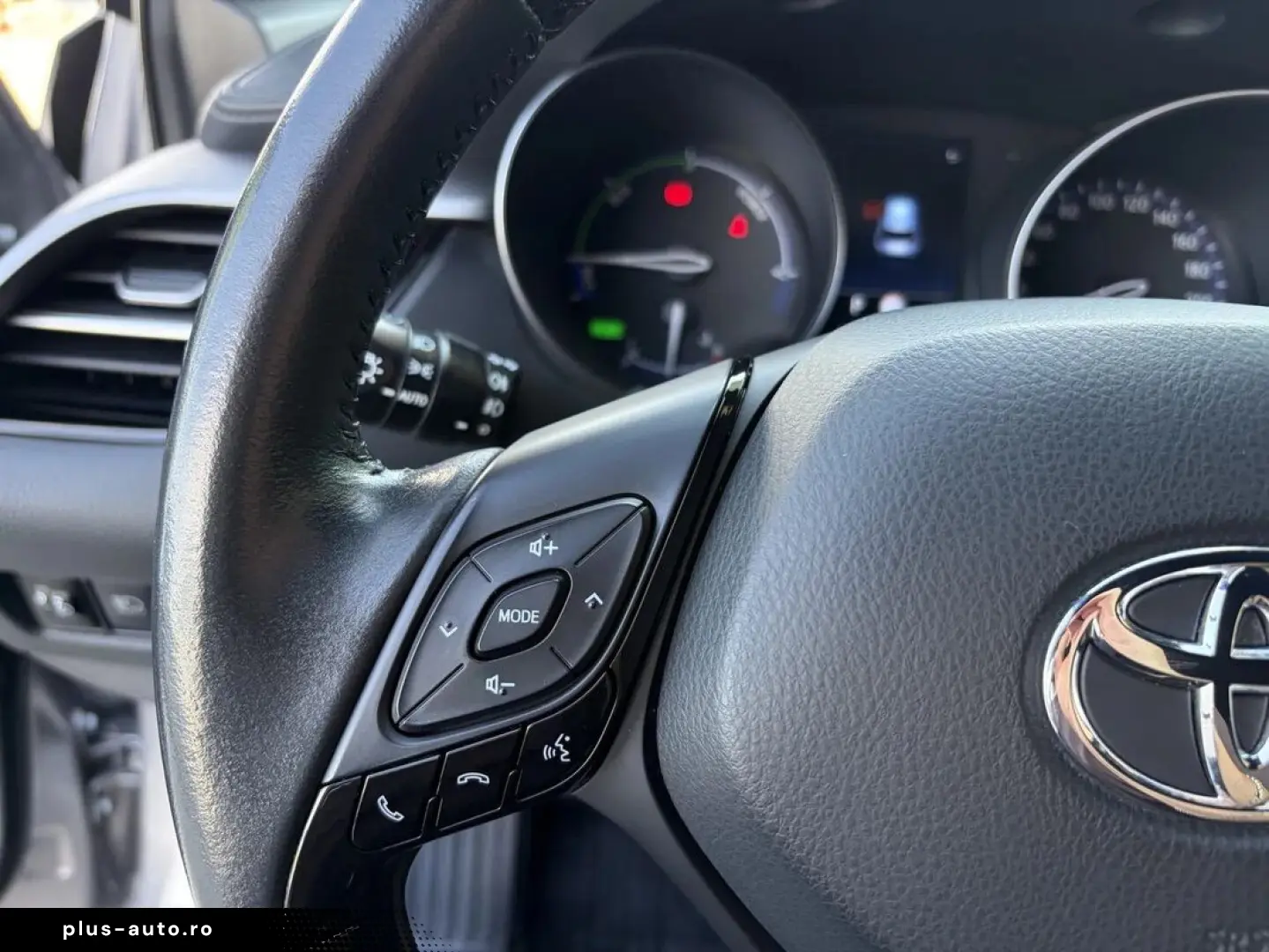 Toyota C-HR 1.8 Hsd Core Kp
