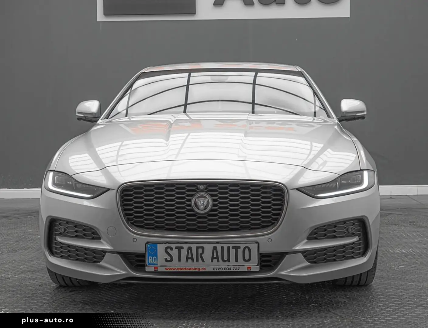 Jaguar Xe