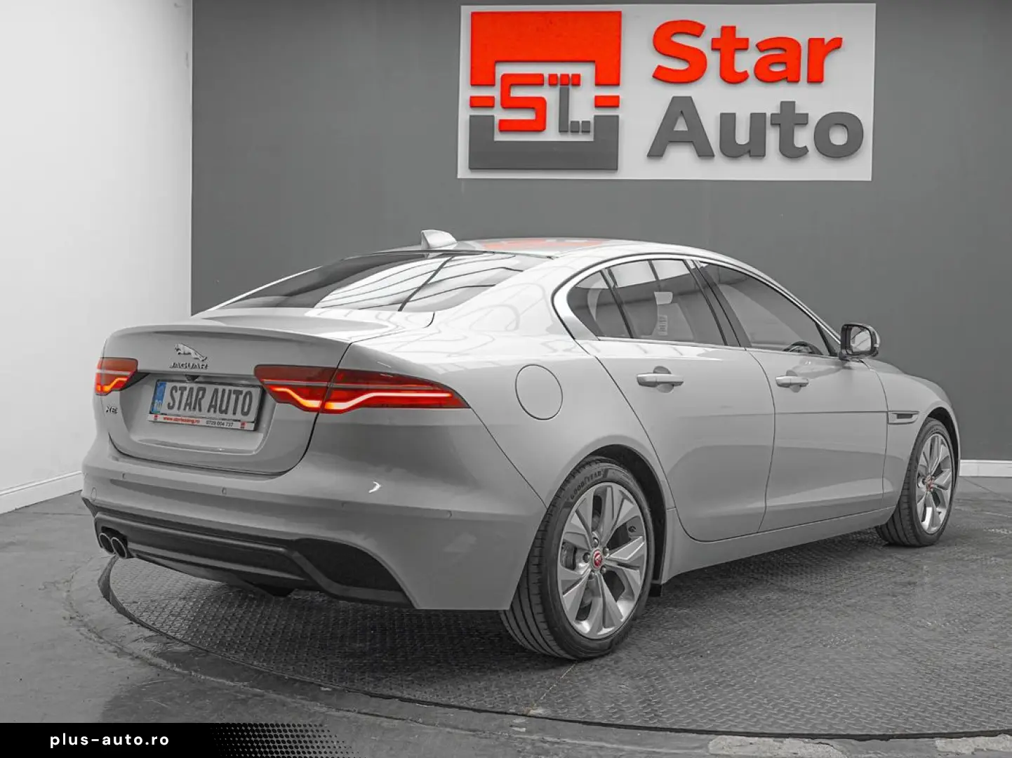 Jaguar Xe