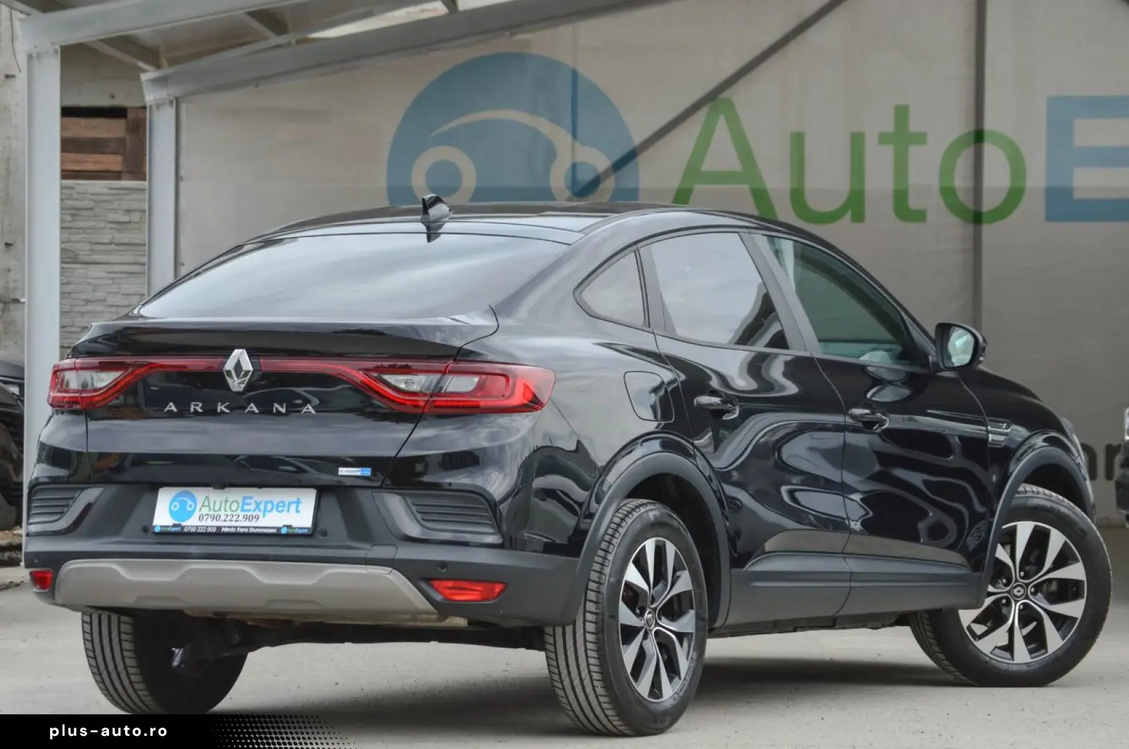 2022 Renault Arkana Hybrid E-TECH Full 145 E-TECH engineerd