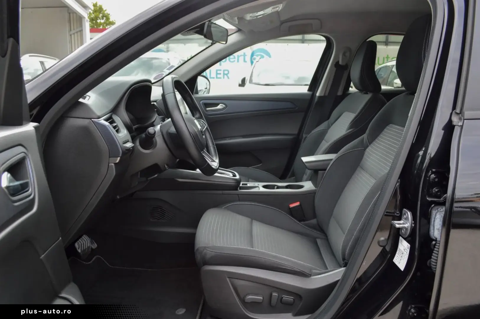 2022 Renault Arkana Hybrid E-TECH Full 145 E-TECH engineerd