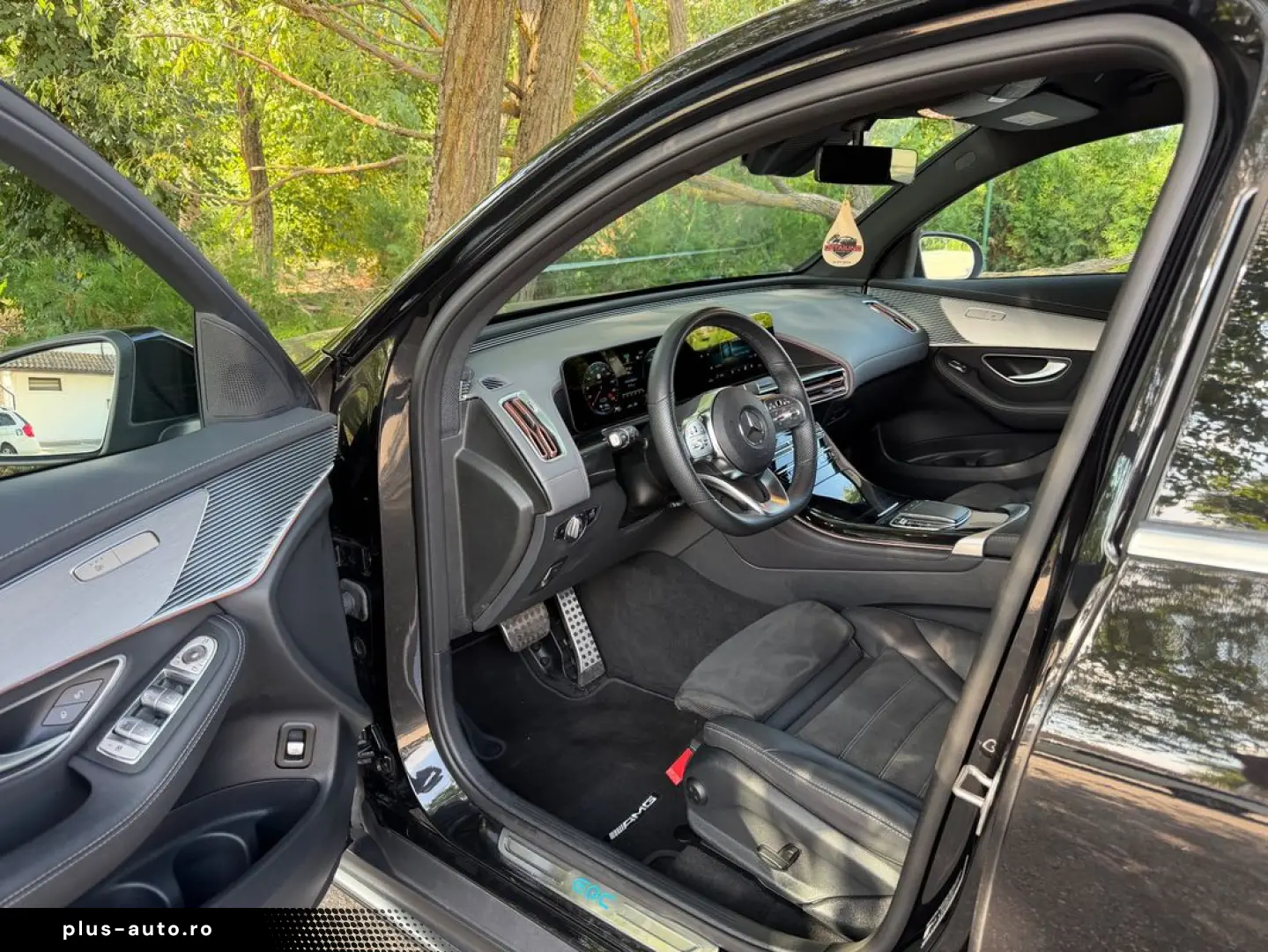 Mercedes-Benz Eqc