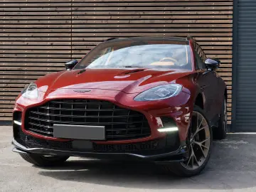 Aston Martin DBX 707 MY25 B&W Ceramic Monotone 23´