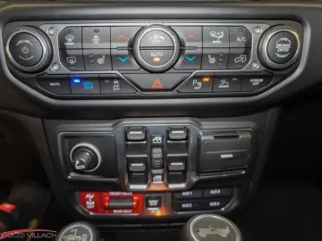 JEEP Wrangler Rubicon Plug-In-Hybrid