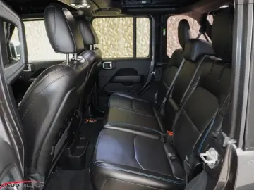 JEEP Wrangler Rubicon Plug-In-Hybrid