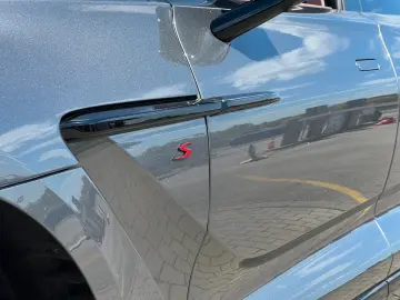 Aston Martin DBX S