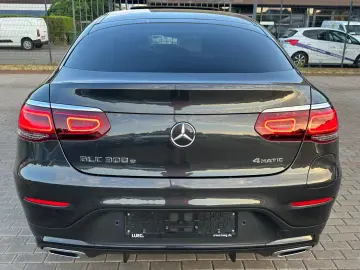 MERCEDES-BENZ GLC Coupe 300e 4M AMG