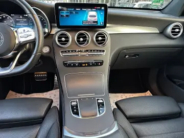MERCEDES-BENZ GLC Coupe 300e 4M AMG