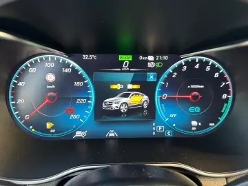 MERCEDES-BENZ GLC Coupe 300e 4M AMG