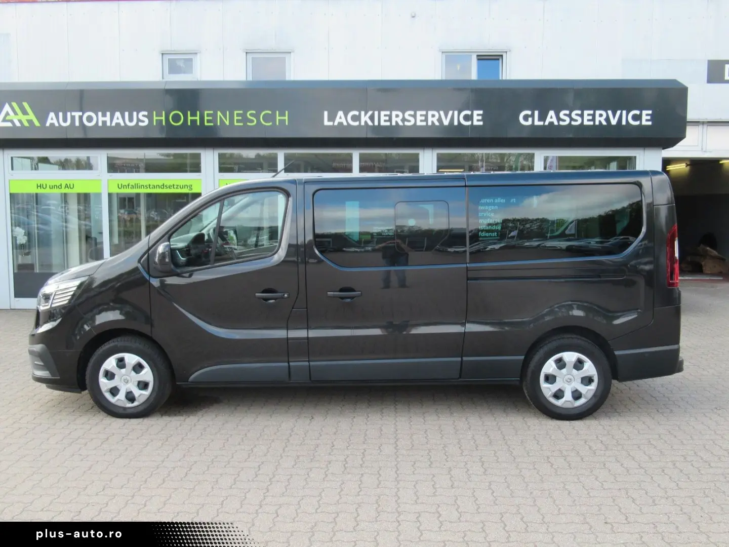 RENAULT Trafic Combi 9 Sitzer Navi PDC