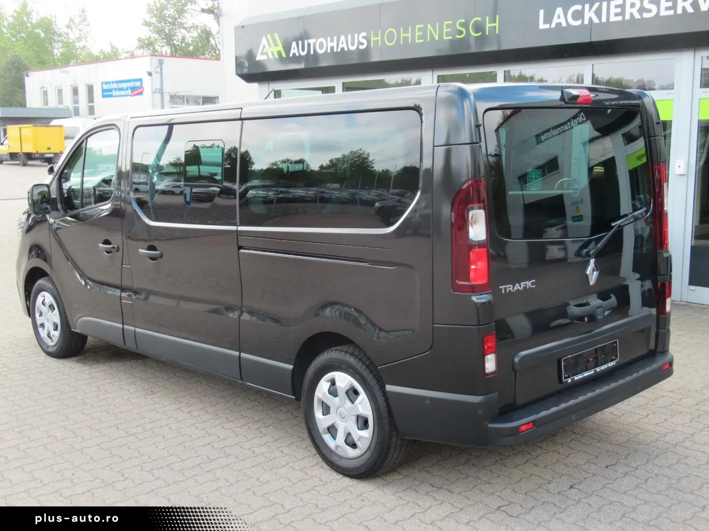 RENAULT Trafic Combi 9 Sitzer Navi PDC