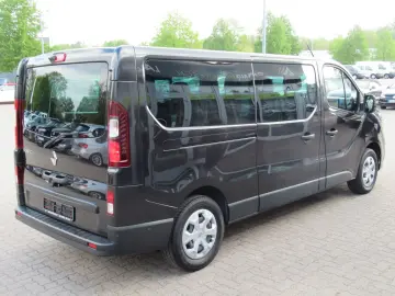 RENAULT Trafic Combi 9 Sitzer Navi PDC