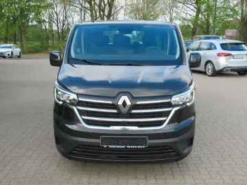 RENAULT Trafic Combi 9 Sitzer Navi PDC