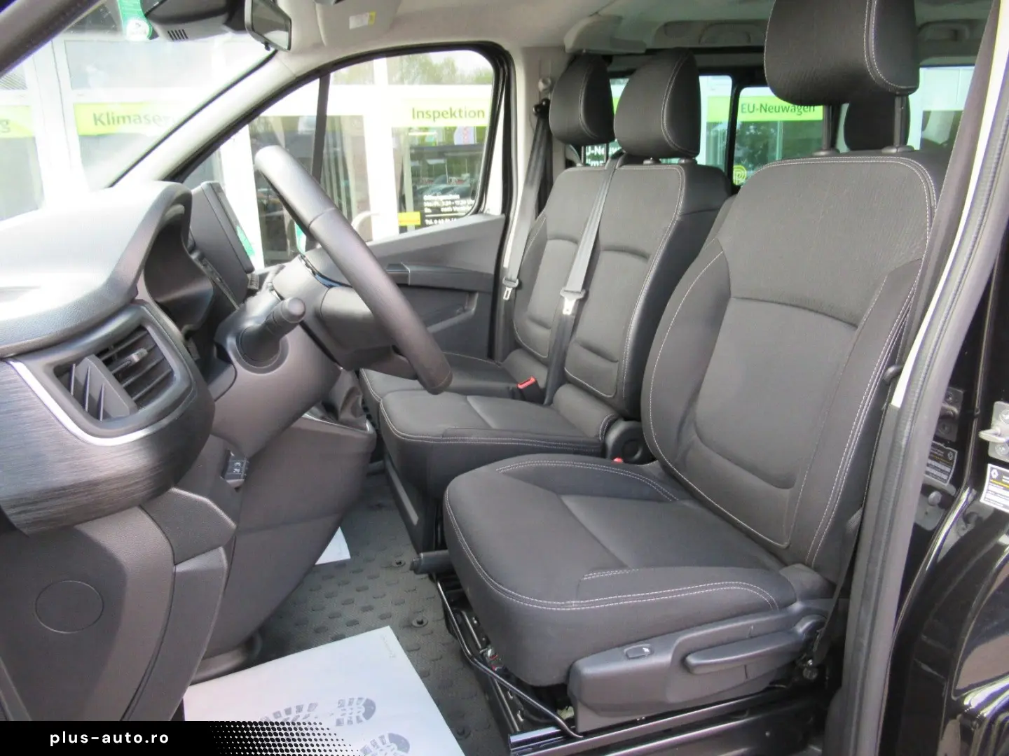 RENAULT Trafic Combi 9 Sitzer Navi PDC