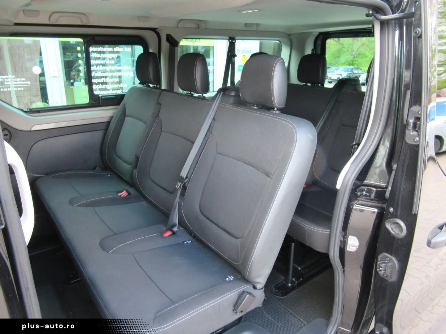 RENAULT Trafic Combi 9 Sitzer Navi PDC