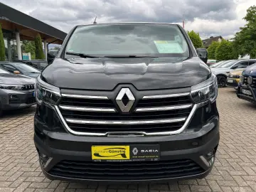 RENAULT Trafic Combi Irmscher Edition L2H1 3 0t Life 2.0