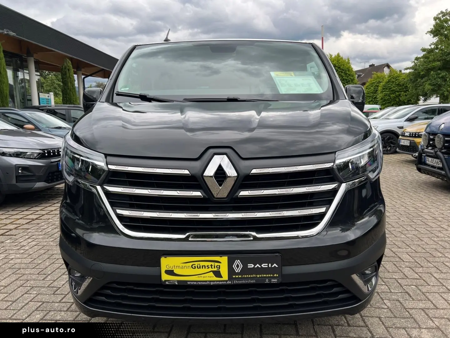 RENAULT Trafic Combi Irmscher Edition L2H1 3 0t Life 2.0
