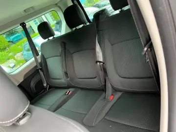 RENAULT Trafic Combi Irmscher Edition L2H1 3 0t Life 2.0