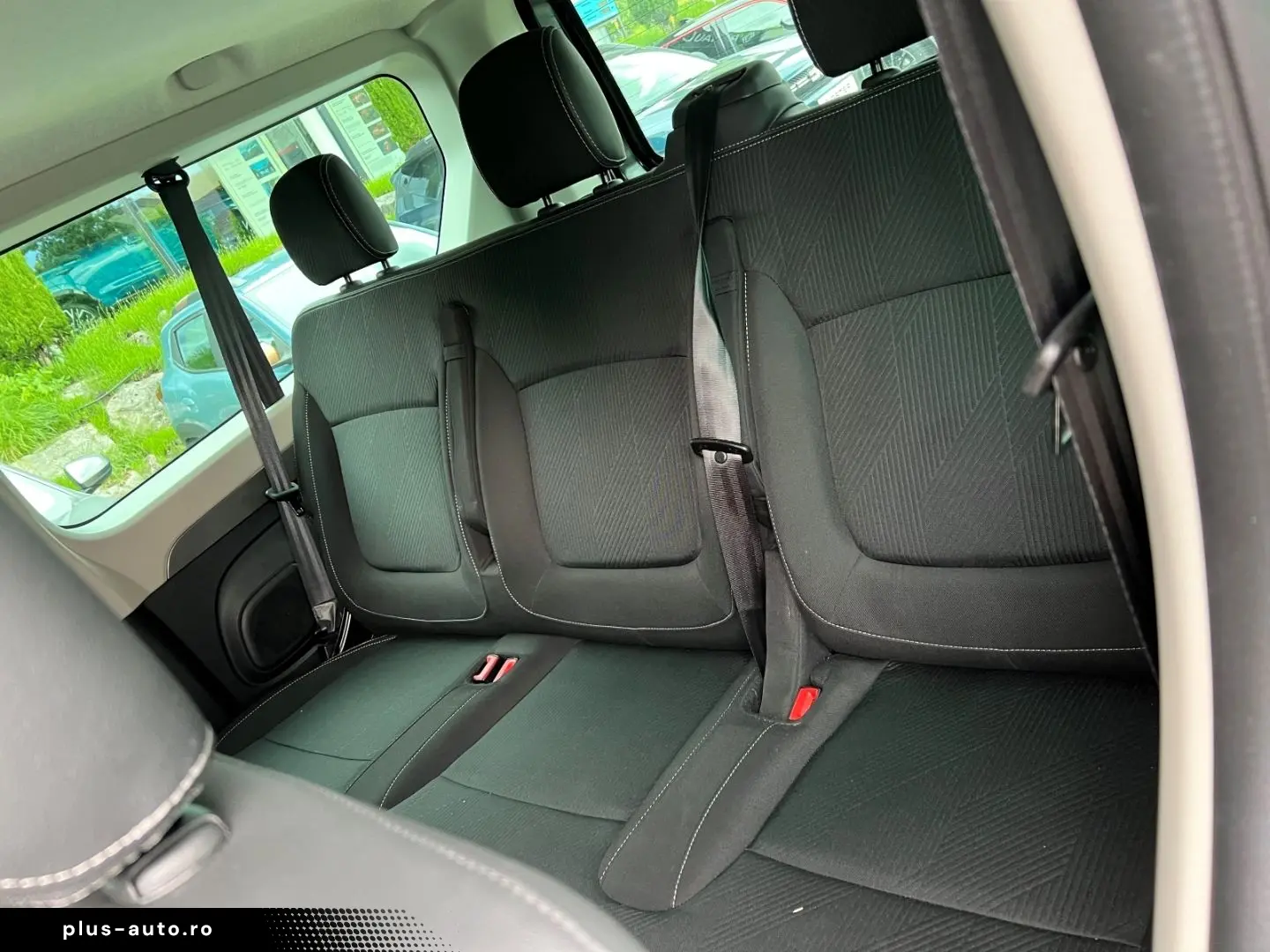 RENAULT Trafic Combi Irmscher Edition L2H1 3 0t Life 2.0