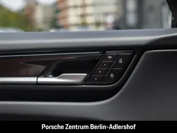 PORSCHE Macan 4 HA-Lenkung Surround-View Luftfederung