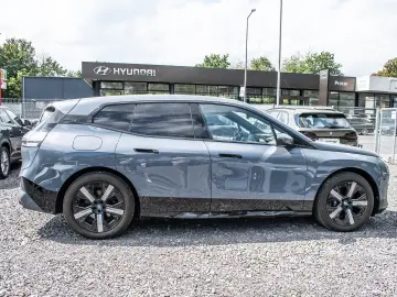 BMW iX M60 M-SPORT HUD PANO ACC AHK KAM RFK DAB