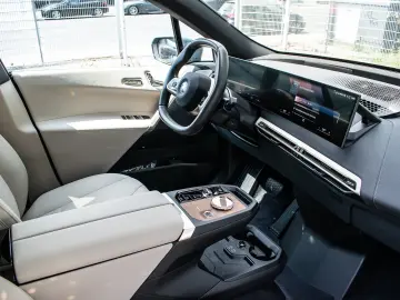 BMW iX M60 M-SPORT HUD PANO ACC AHK KAM RFK DAB