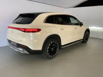 MERCEDES-BENZ EQS 450  SUV Hyperscreen HUD AHK Akust…